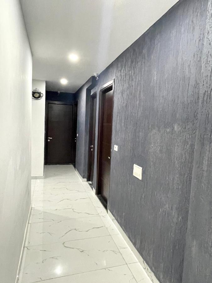 Lime Boutique B&B Gk-1 At Kailash Colony Metro , Greater Kailash Near Eros Hotel Nehru Place New Delhi Bagian luar foto