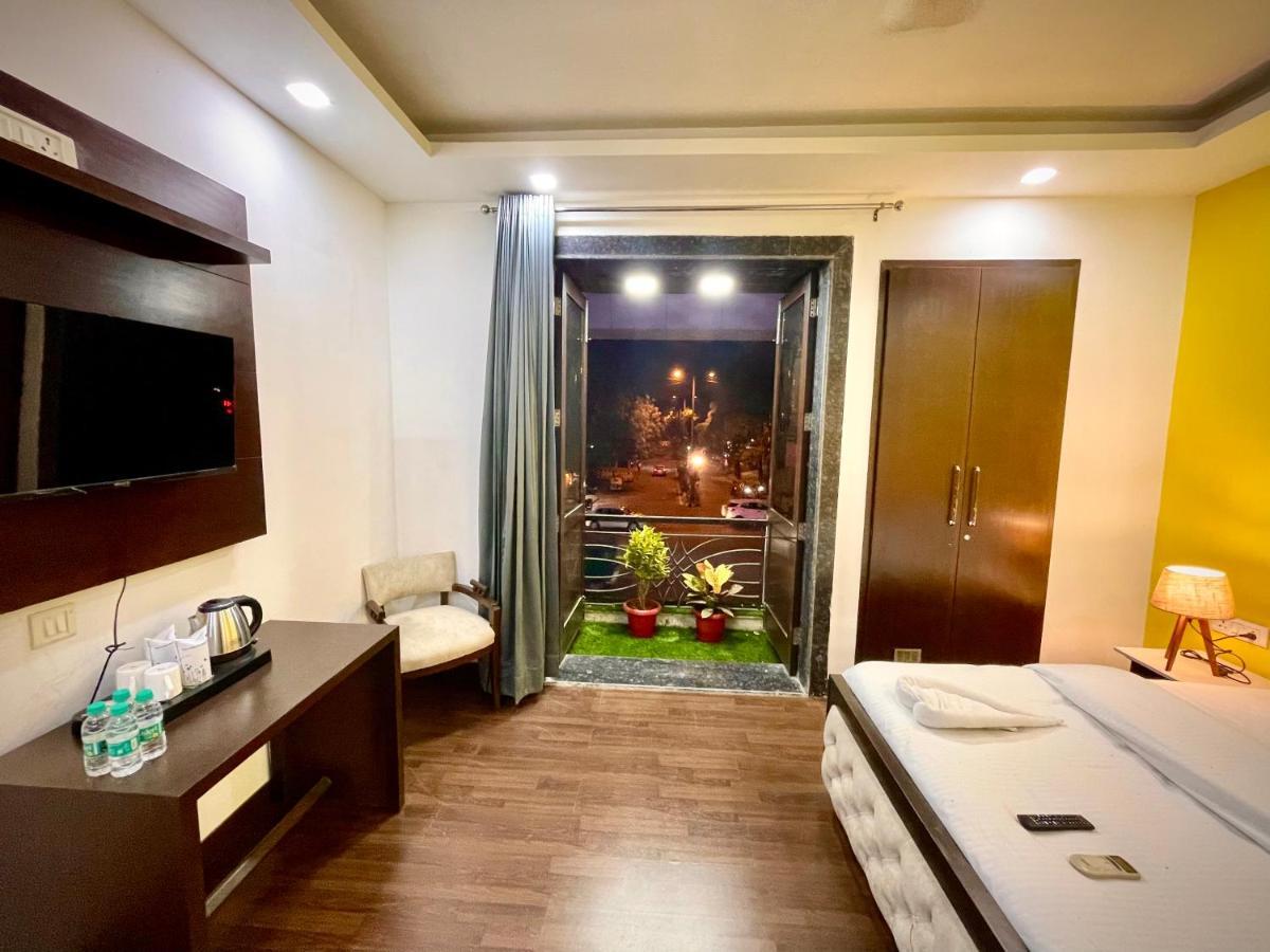 Lime Boutique B&B Gk-1 At Kailash Colony Metro , Greater Kailash Near Eros Hotel Nehru Place New Delhi Bagian luar foto