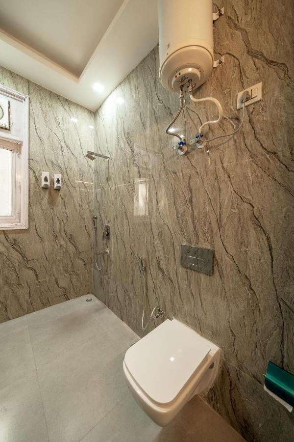Lime Boutique B&B Gk-1 At Kailash Colony Metro , Greater Kailash Near Eros Hotel Nehru Place New Delhi Bagian luar foto
