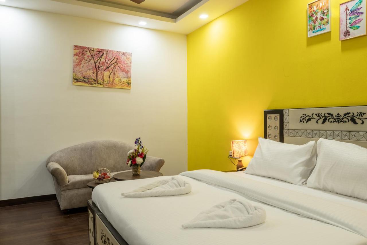 Lime Boutique B&B Gk-1 At Kailash Colony Metro , Greater Kailash Near Eros Hotel Nehru Place New Delhi Bagian luar foto
