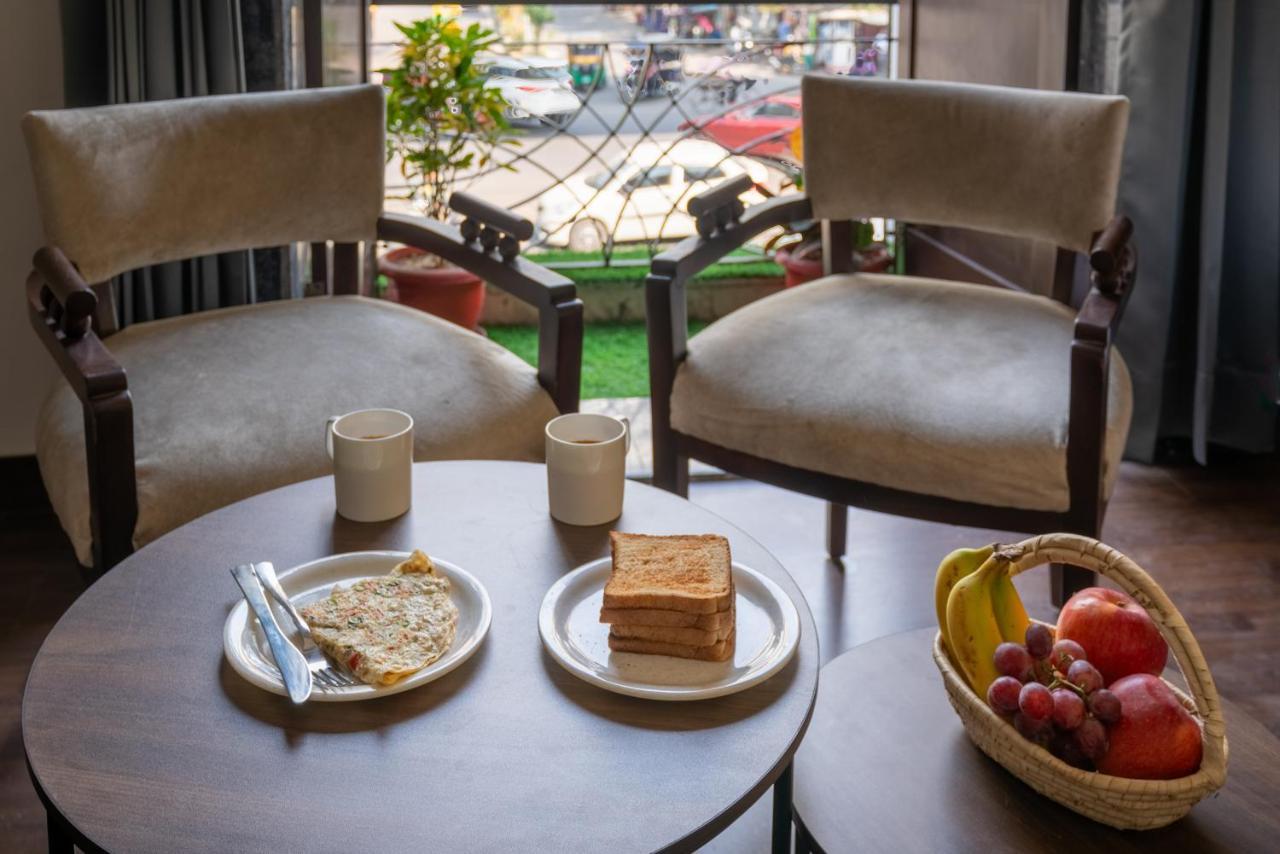Lime Boutique B&B Gk-1 At Kailash Colony Metro , Greater Kailash Near Eros Hotel Nehru Place New Delhi Bagian luar foto