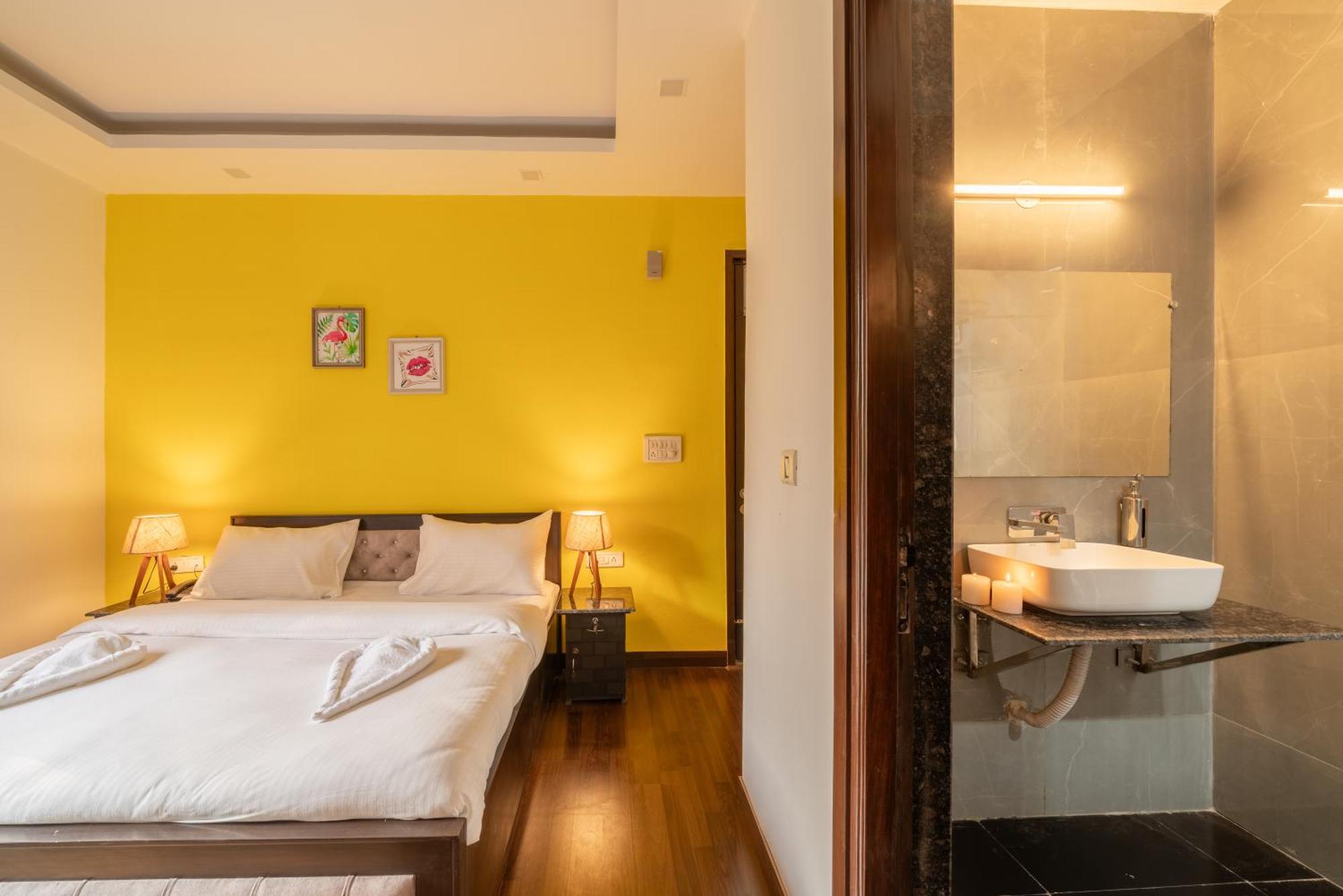 Lime Boutique B&B Gk-1 At Kailash Colony Metro , Greater Kailash Near Eros Hotel Nehru Place New Delhi Bagian luar foto